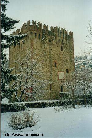 il torrione ricoperto dalla neve